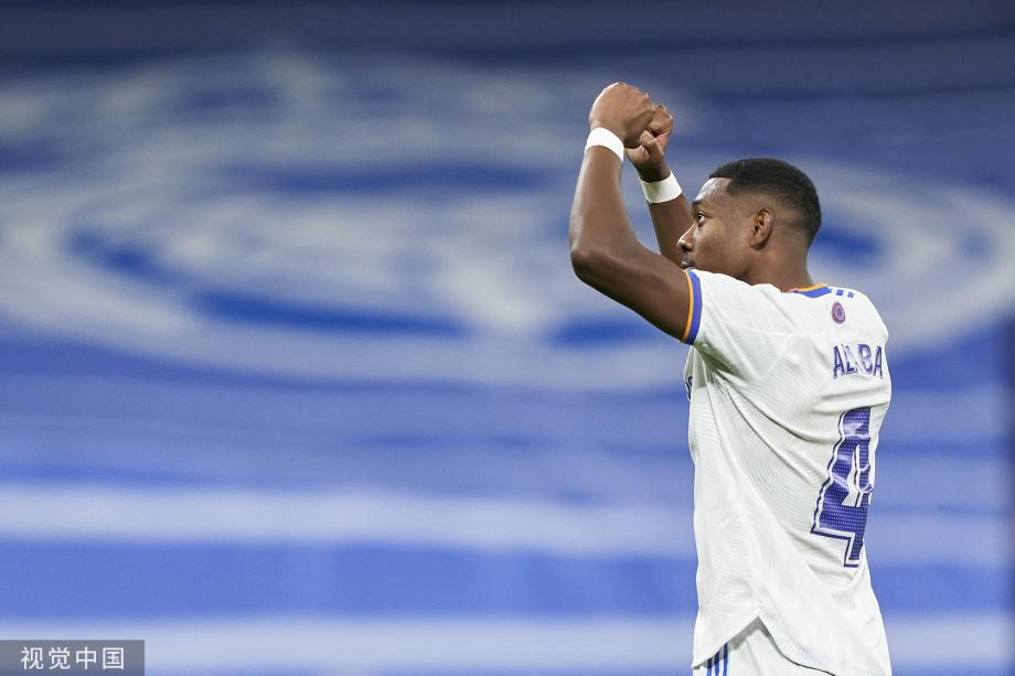 对埃弗顿时 对埃弗顿时